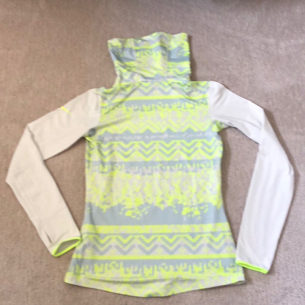 Nike Pro DRI-FIT fleece lined top - Picture 3 of 3